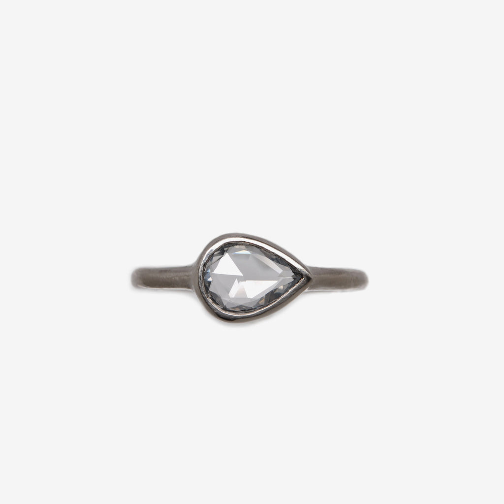 Pear rose cut diamond | 0.70 ct | classic bezel ring