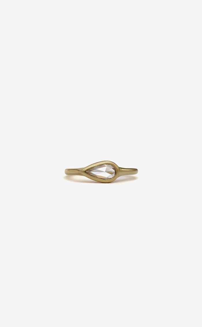 Pear rose cut diamond | 0.47 ct | classic bezel ring